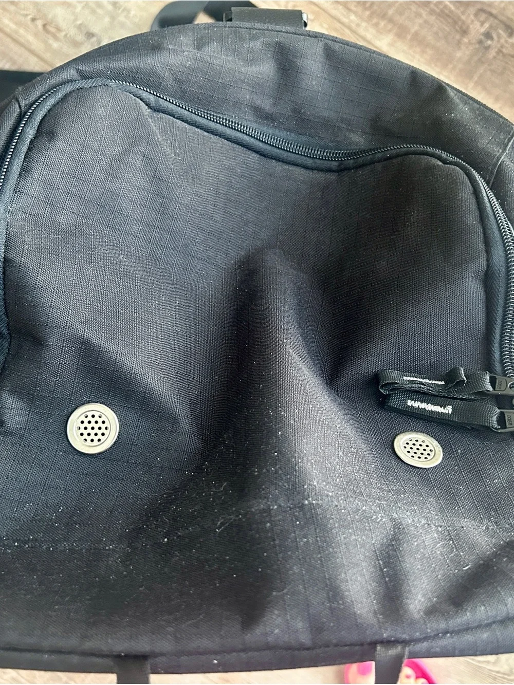 Mier sleek black